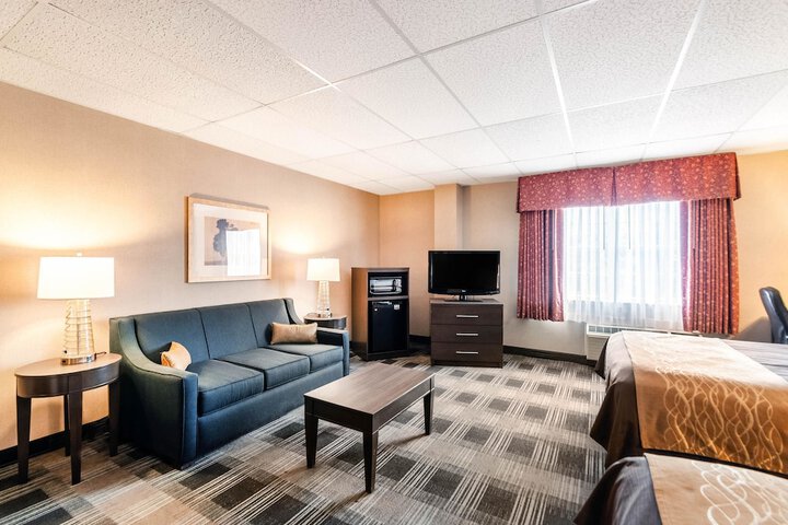 Room 25 of 48