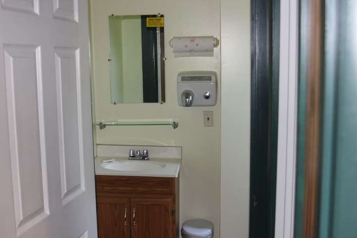 Room 80 of 98