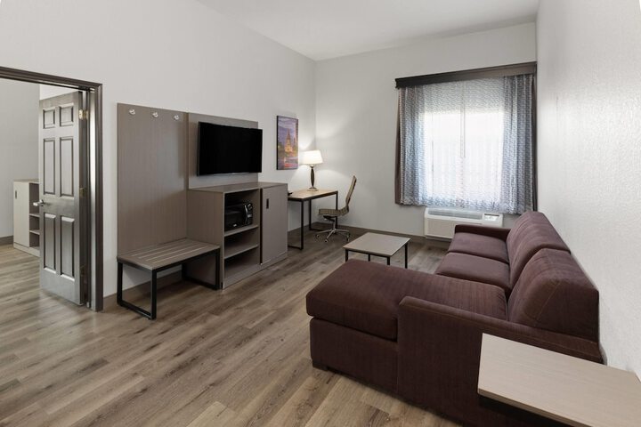 La Quinta Inn & Suites by Wyndham Kyle - Austin South
