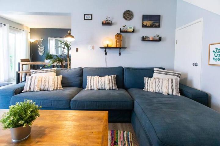 Cali Condo+BBQ+MemoryFoamBeds+12min to Beach