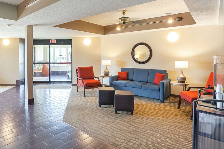 Hotel Interior 11 of 33
