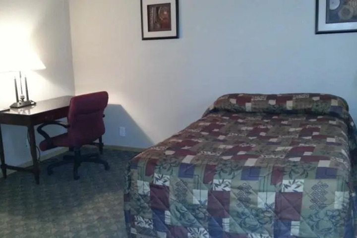 EAGLE FORD MOTEL
