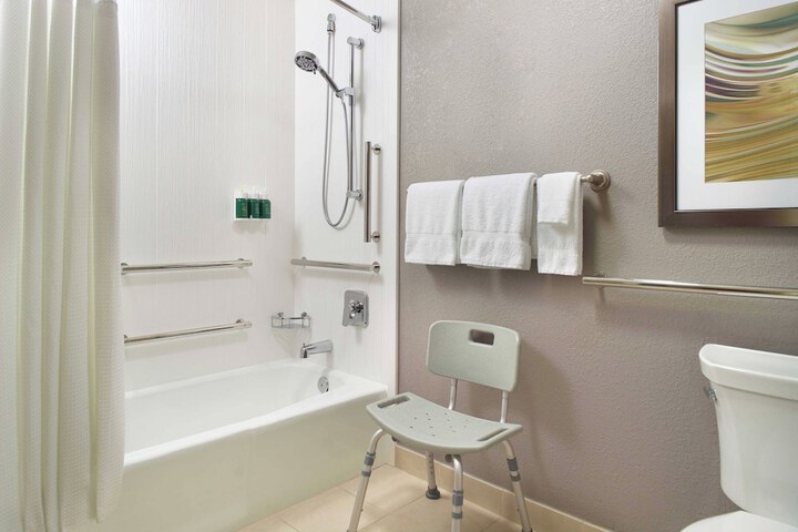 Courtyard by Marriott Philadelphia Devon / Villanova