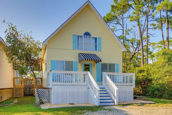 Creekfront Dauphin Island Cottage: Walk to Gulf!