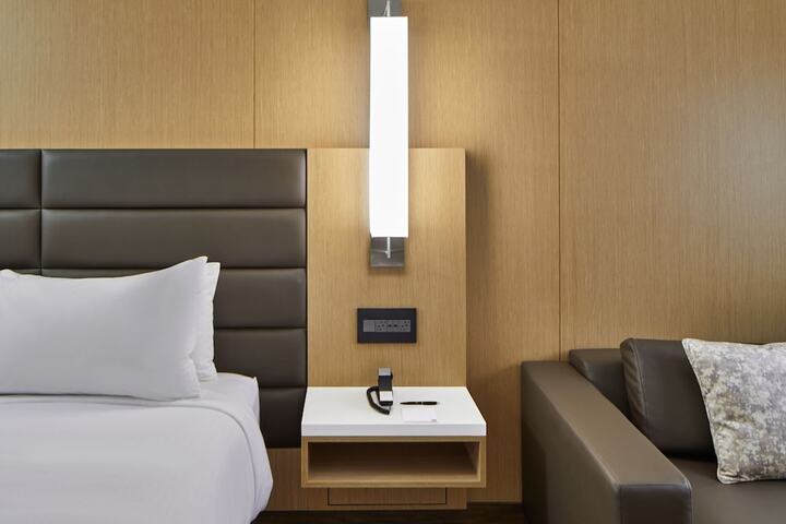Room 19 of 53