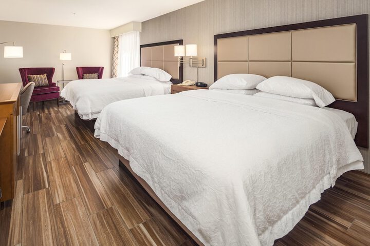 Hampton Inn & Suites Seattle-North / Lynnwood
