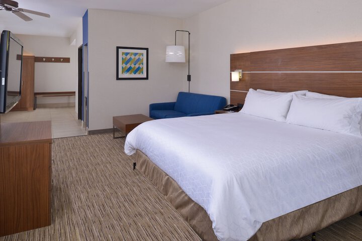 Holiday Inn Express & Suites Abilene by IHG