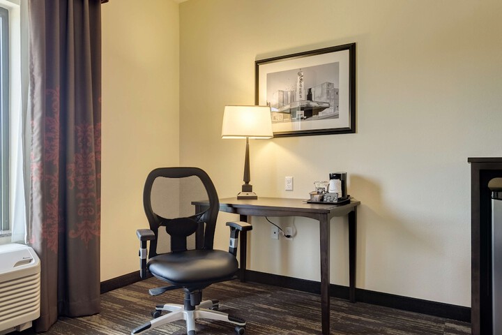 Room 25 of 43