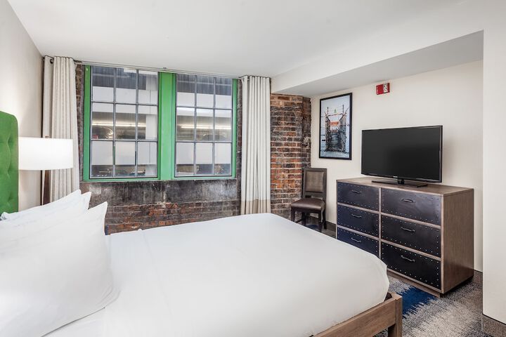 Room 26 of 60