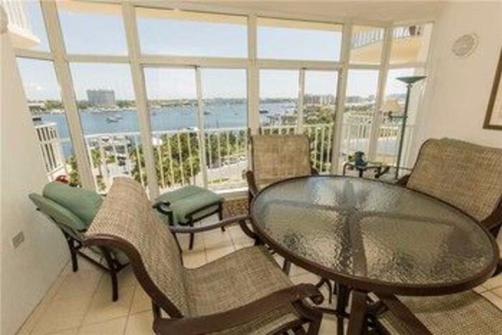 Waterview Towers Yacht Club by Holiday Isle