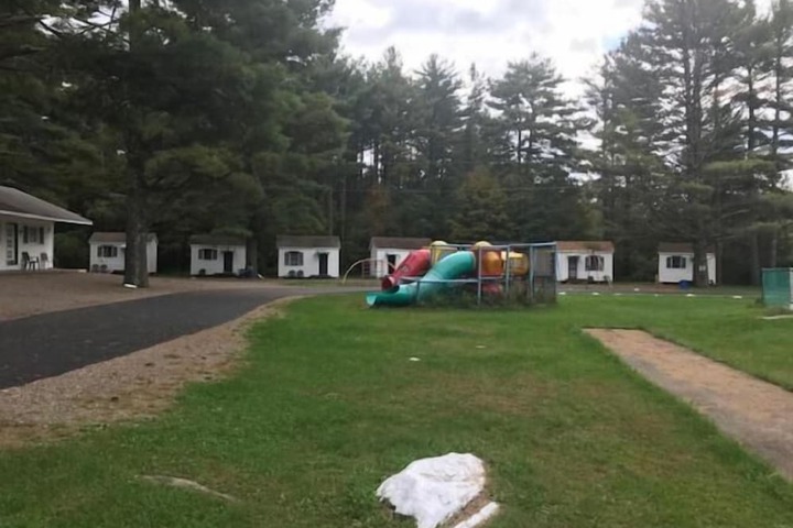 Catskill Motor Court Motel