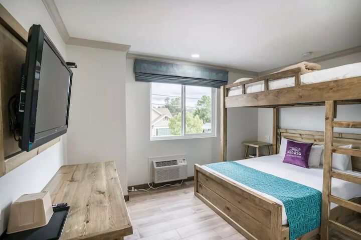 Room 29 of 46
