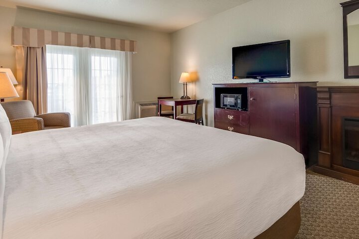 Best Western Plus Bayshore Inn