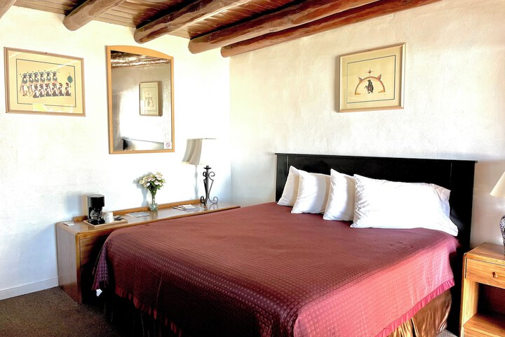 Room 27 of 45