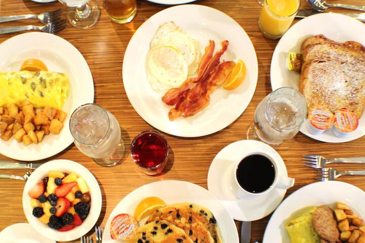 Breakfast/Coffee Service 79 of 85