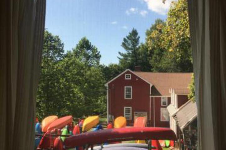 Hawk Mountain Lodge