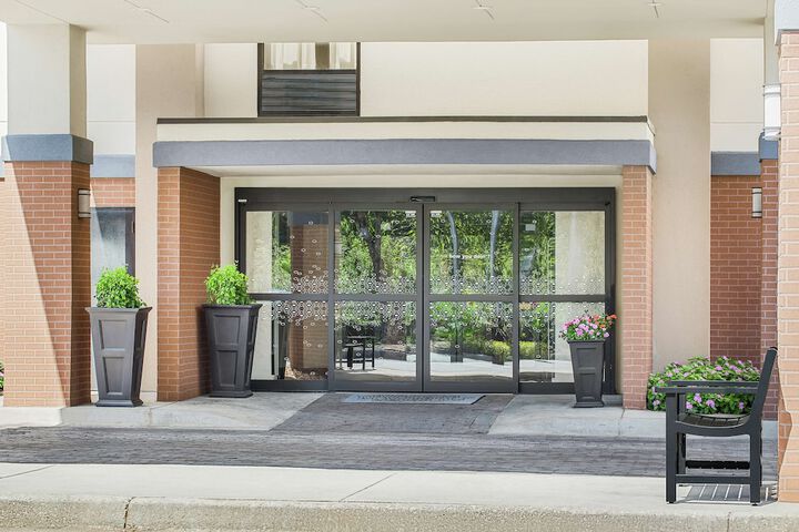 Hotel 4 of 57