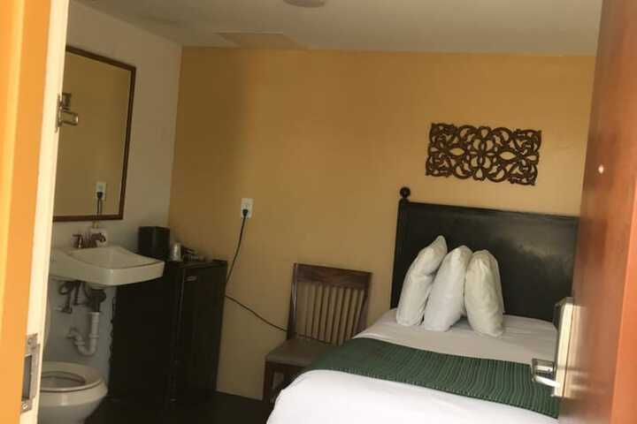 Room 44 of 46