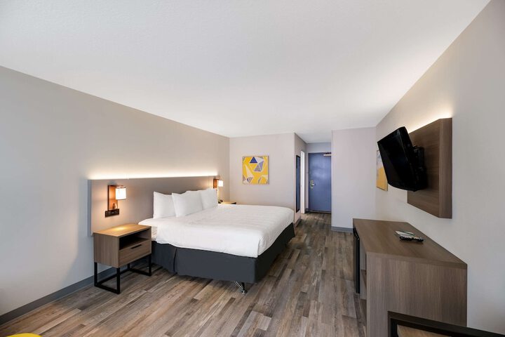 Quality Inn & Suites Artesia
