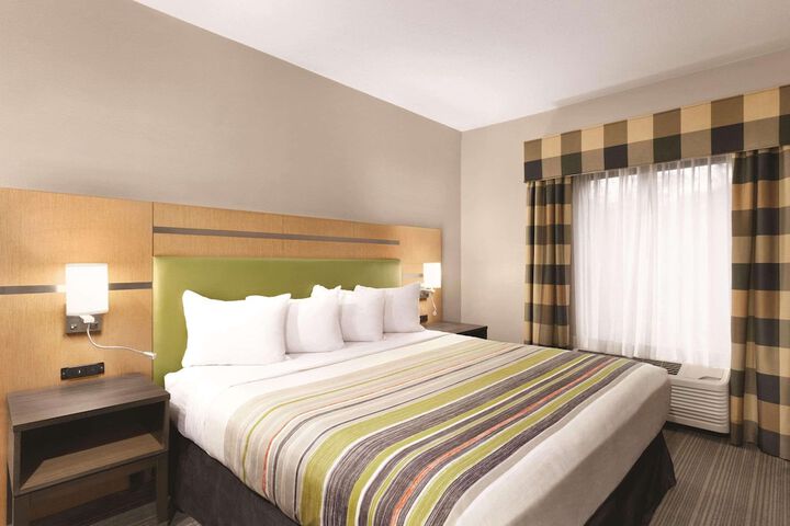 Room 8 of 24