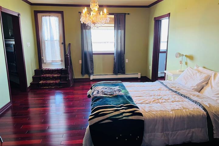 Room 50 of 71