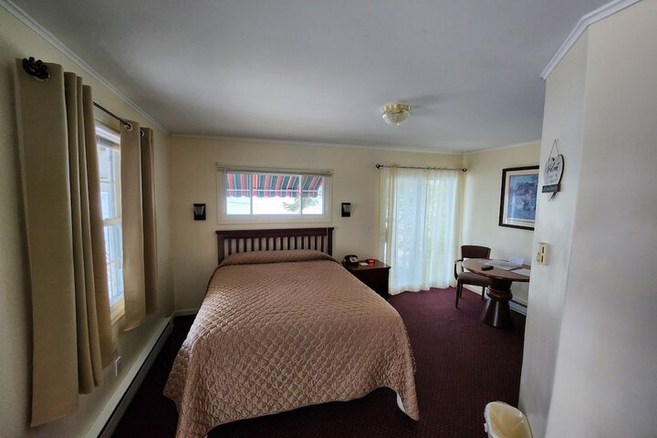 Room 34 of 63