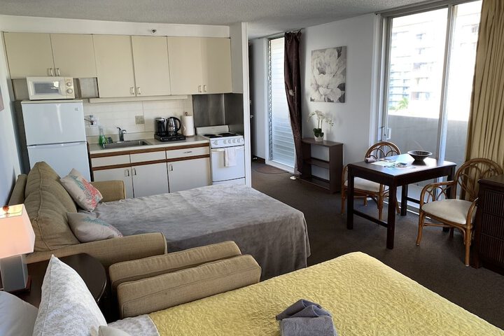 Room 123 of 329