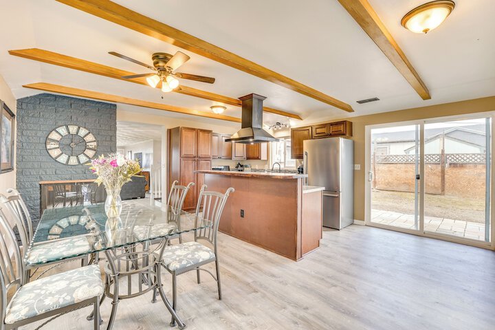 Family-friendly Ontario Home in Central Location!