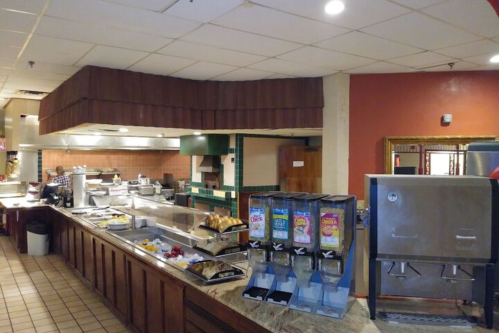 Breakfast/Coffee Service 23 of 30