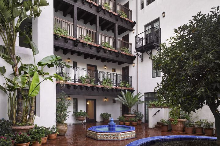 Hotel Exterior 41 of 44