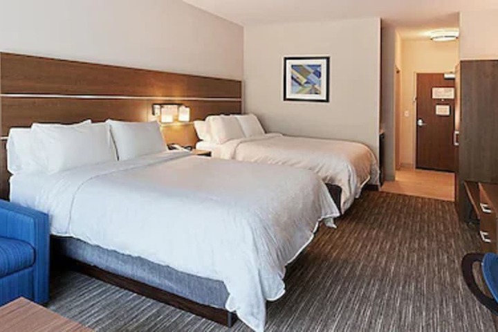 Room 27 of 56