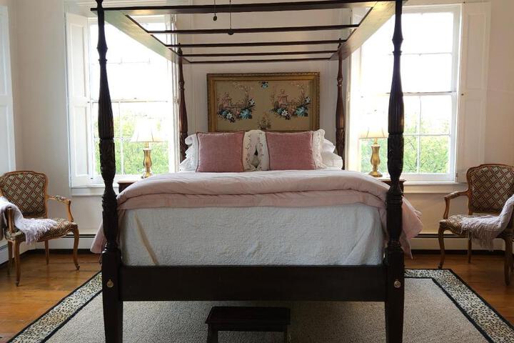 Peach Grove House