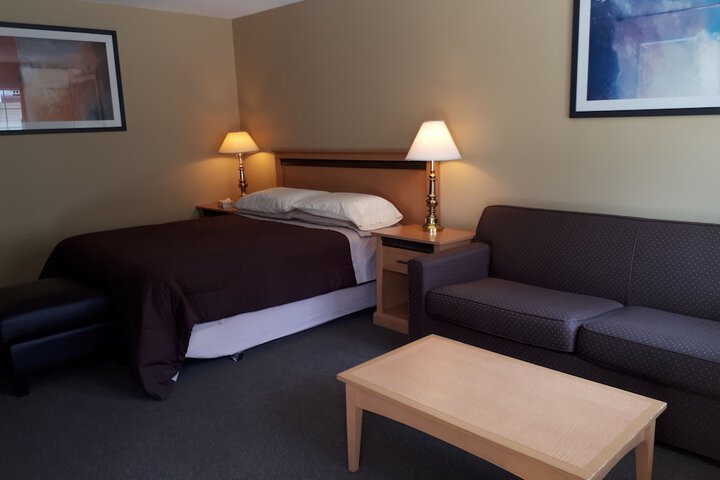Room 27 of 62