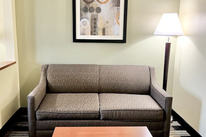 Room 18 of 72
