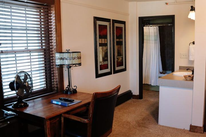 Room 46 of 70