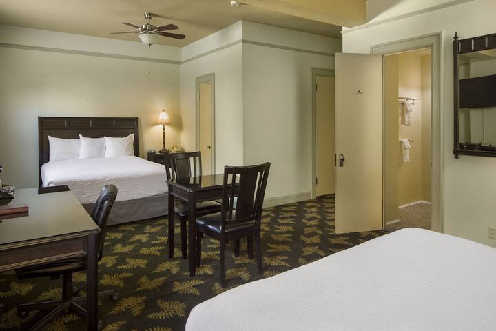 Room 21 of 46