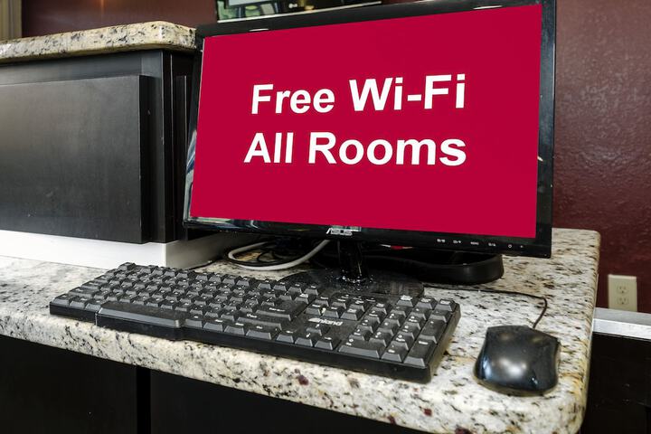 Business Center 36 of 36