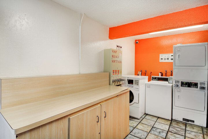 Motel 6 Southington CT - Hartford