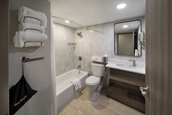 Room 15 of 24