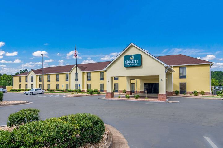 Hotel 2 of 39