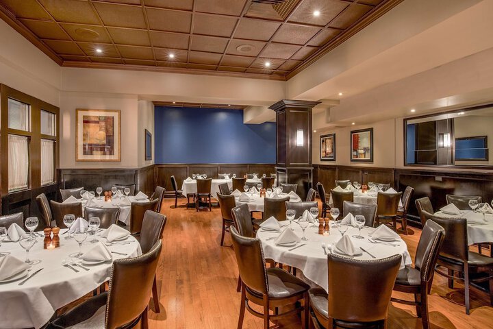 DoubleTree by Hilton Chicago - North Shore Conference Center
