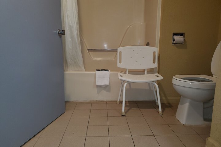 Room 46 of 54