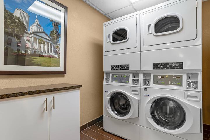 Comfort Suites Tallahassee Capitol - University Area