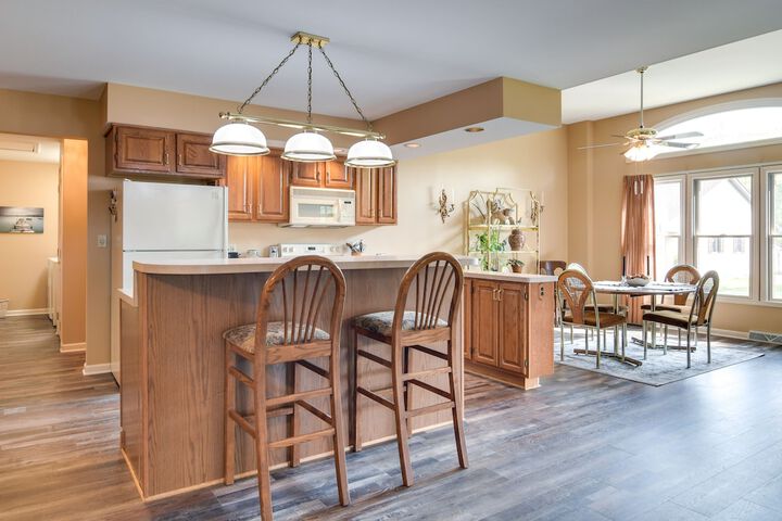 Tonawanda Vacation Rental 13 Mi to Niagara Falls