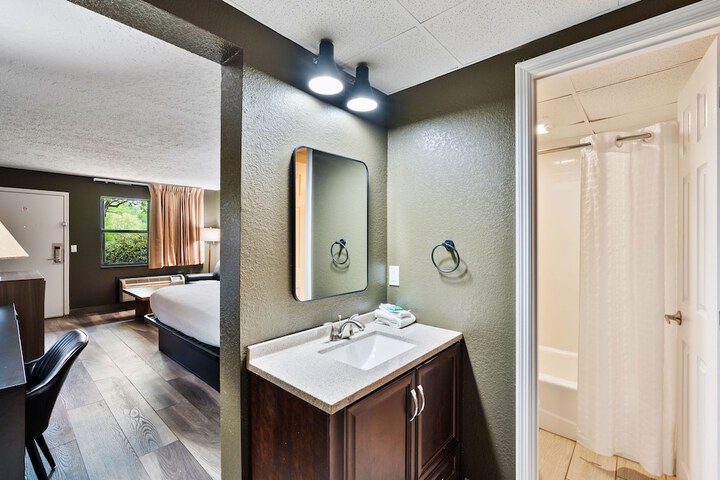 Tremont Lodge & Resort