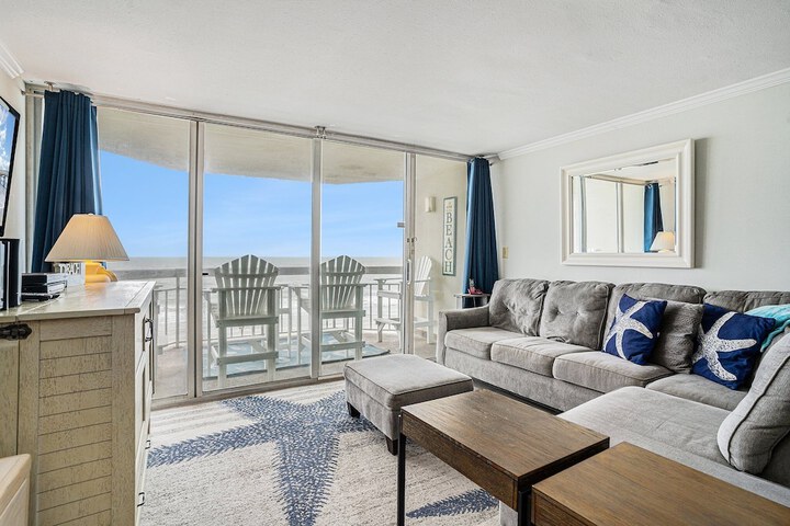 0406 Waters Edge Resort 1 Bedroom Condo by RedAwning