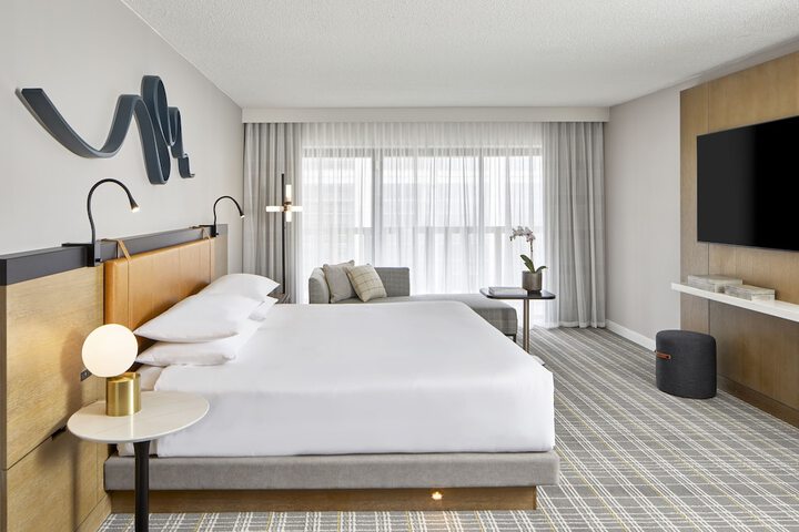 Room 42 of 105