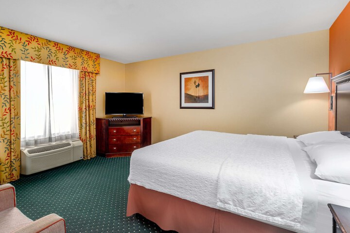 Hampton Inn & Suites Sacramento-Elk Grove Laguna I-5