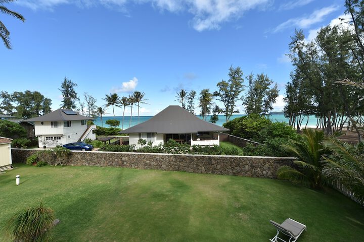 Waimanalo Beach Cottages