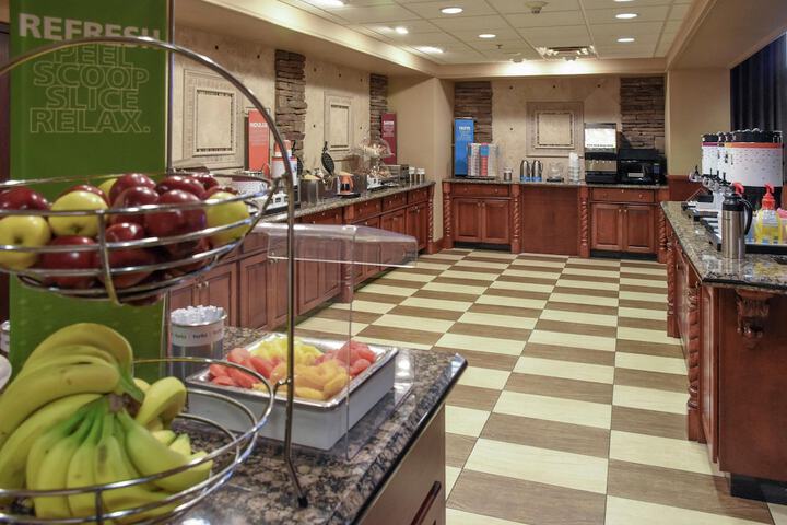 Hampton Inn & Suites Youngstown-Canfield